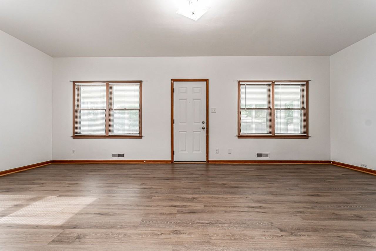 118 E Pine St - Photo 5 of 23