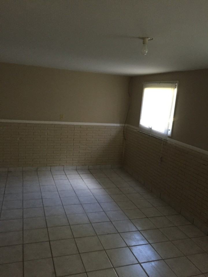 3544 Exeter Ct - Photo 6 of 11