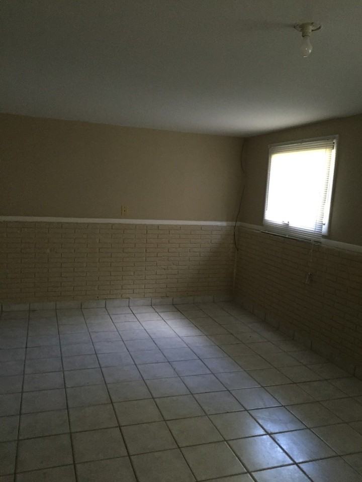 3544 Exeter Ct - Photo 7 of 11
