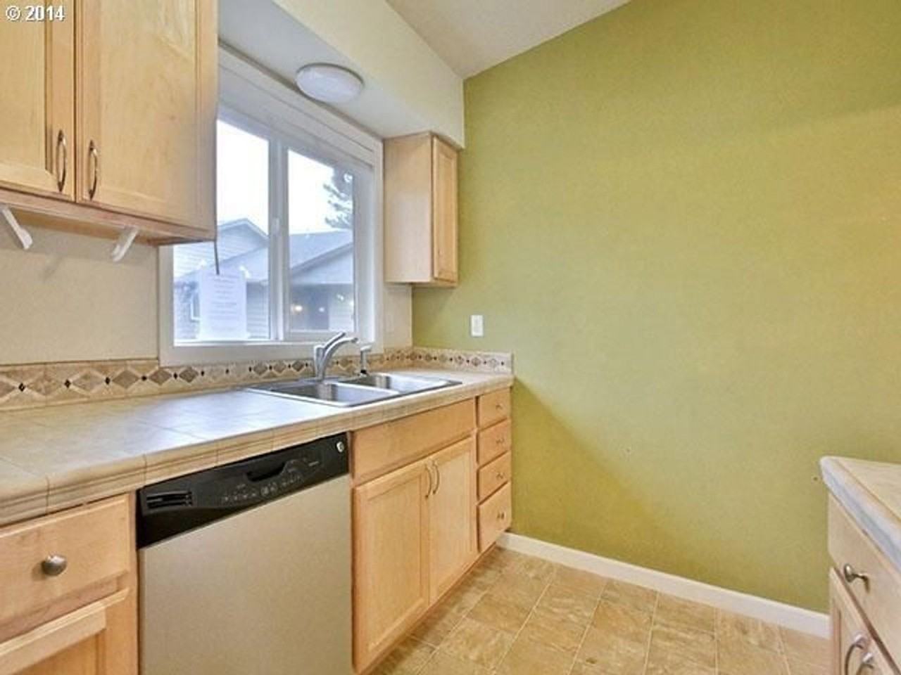 1902 Nw 143rd Ave #8 - Photo 4 of 18