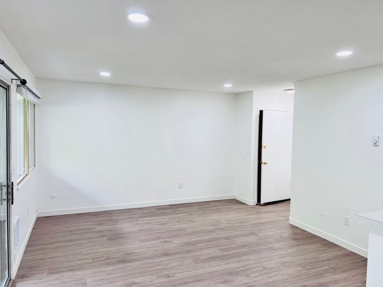 #230-Mountain View Village - Photo 5 of 22