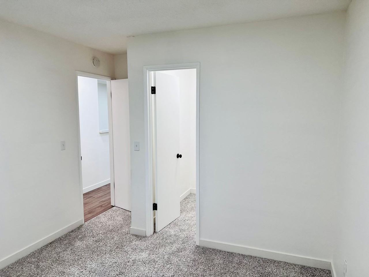 #230-Mountain View Village - Photo 7 of 22