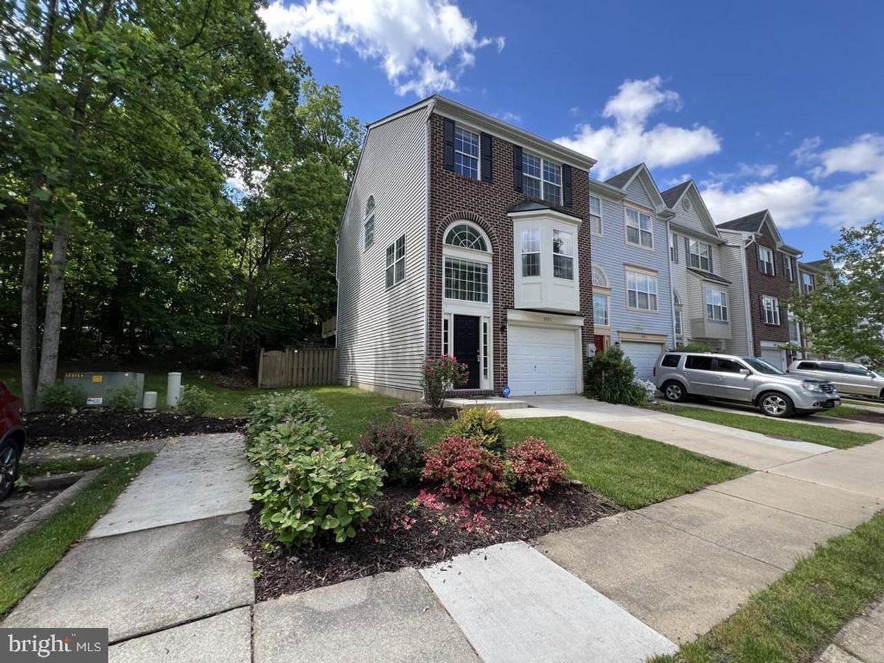 3005 Button Bush Ln - Photo 2 of 38