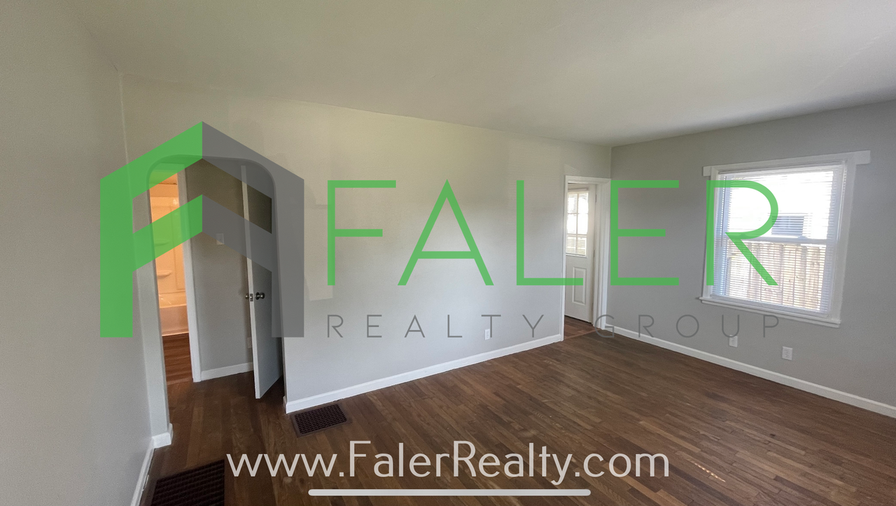 1633 Pell Dr - Photo 2 of 12