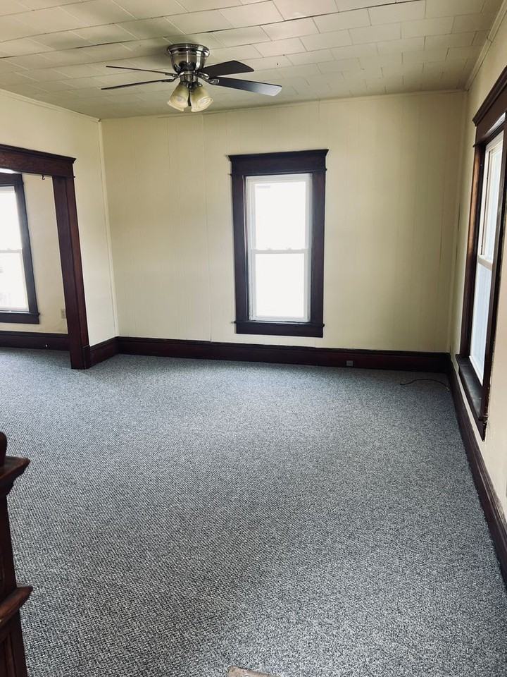 5 Stewart Ave - Photo 3 of 9