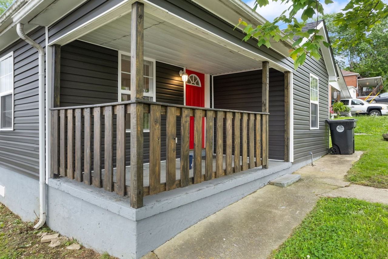 103 14th St - Photo 2 of 15