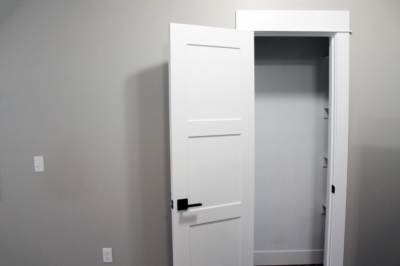 703 W. Cedar Street - Photo 3 of 35