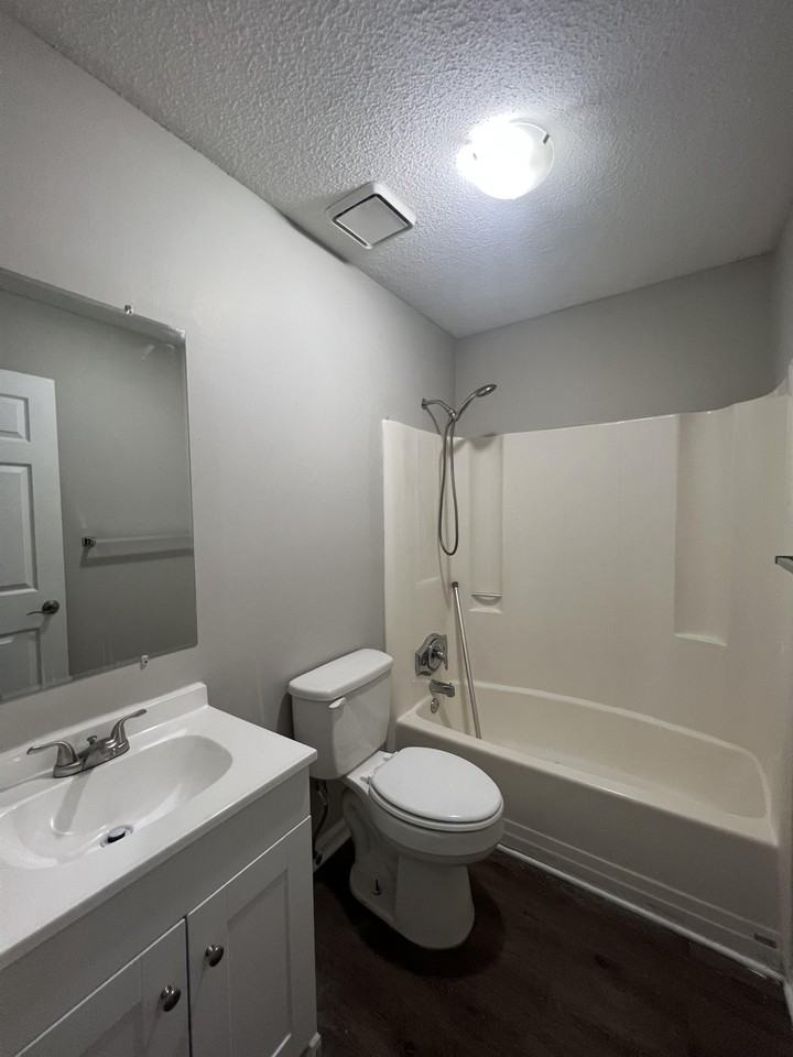 Central Oaks - Photo 5 of 14