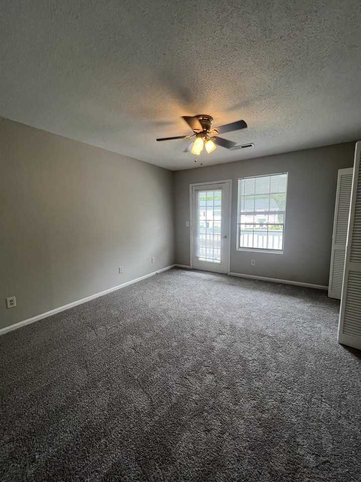 Central Oaks - Photo 6 of 14