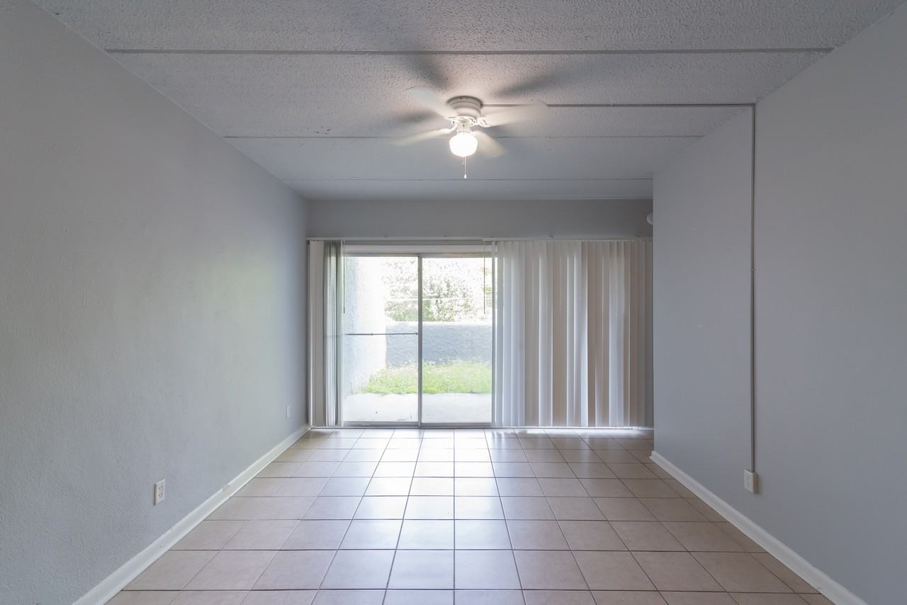 830 East Park Avenue - Photo 2 of 38