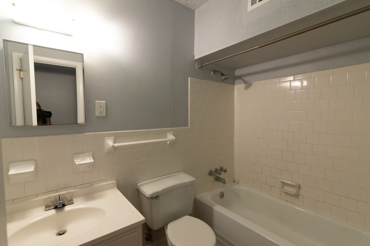 830 East Park Avenue - Photo 5 of 38