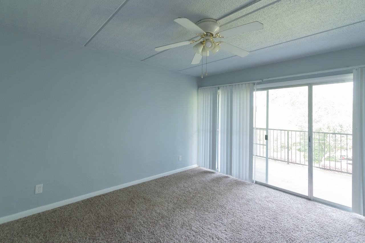 830 East Park Avenue - Photo 6 of 38