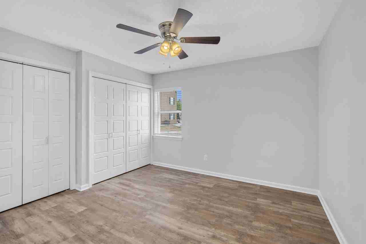 270 Bruce Circle - Photo 6 of 37