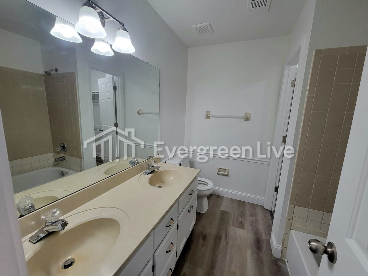 4348 Brickwood Ln - Photo 6 of 25