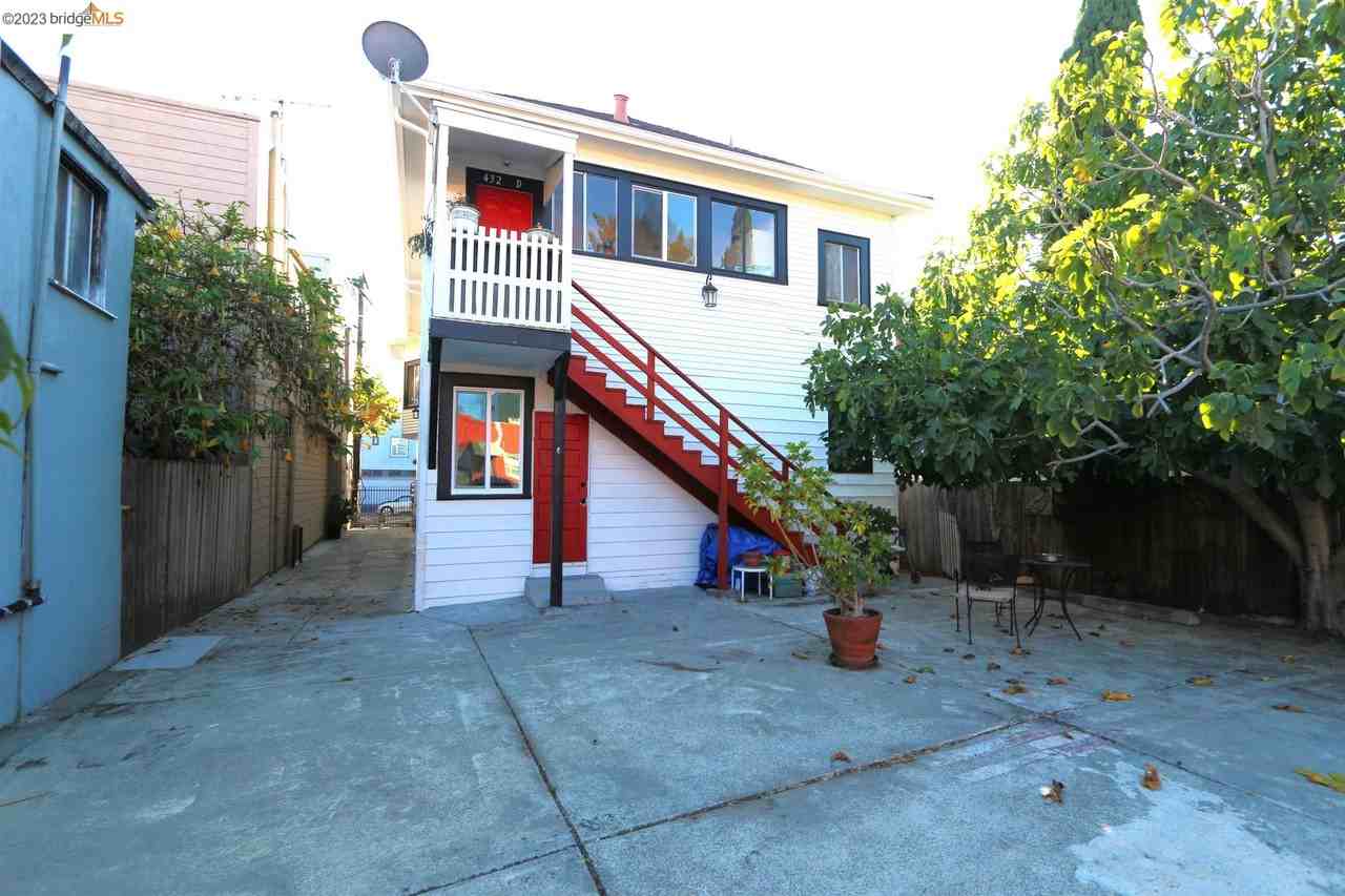 432 38th Street #C - Photo 3 of 5