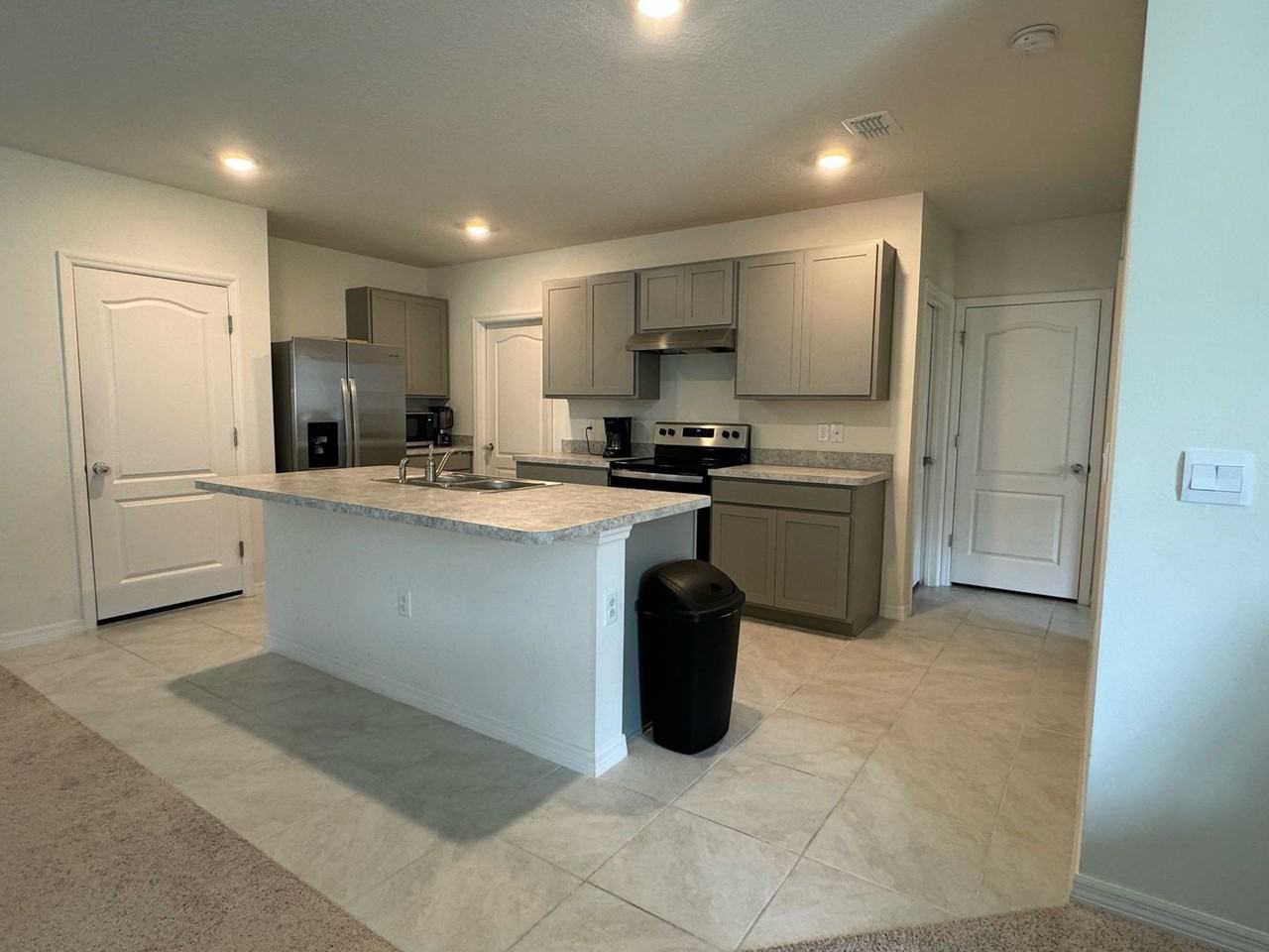 1712 Bent Branch Ave - Photo 2 of 10