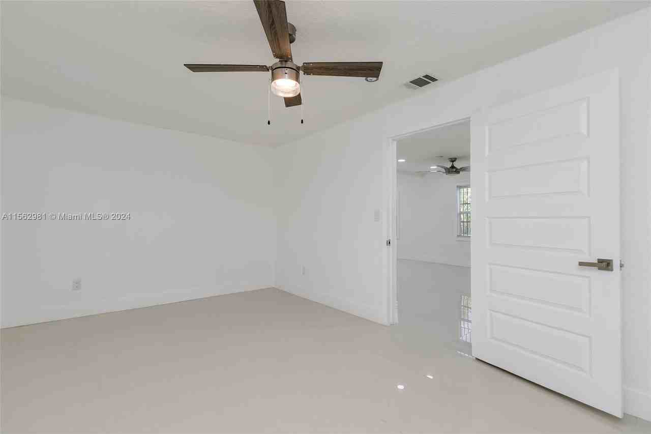 NW 51st St & NW 23rd Ave - Photo 3 of 19