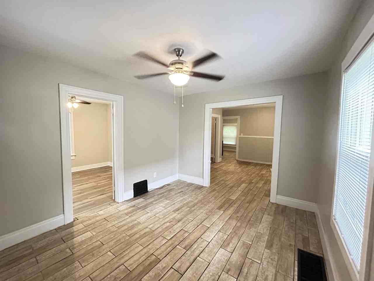 24 Utah Ct - Photo 2 of 32