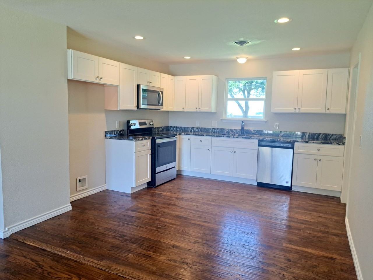 59042 William Brewster Dr - Photo 7 of 27