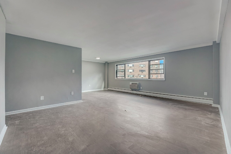 865 Lower Ferry Rd #206 - Photo 7 of 20