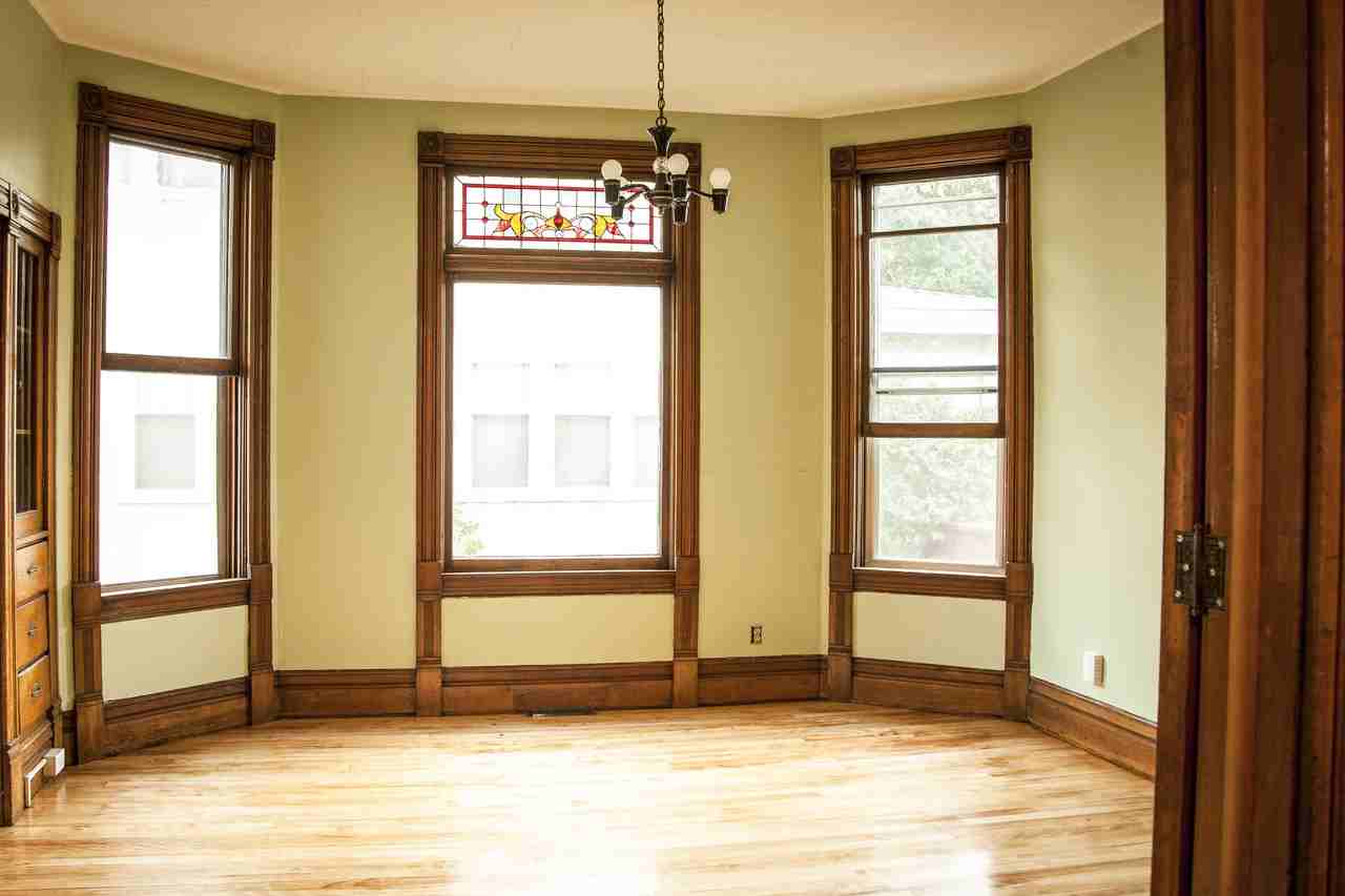 2706 E 22nd St #NA - Photo 3 of 8