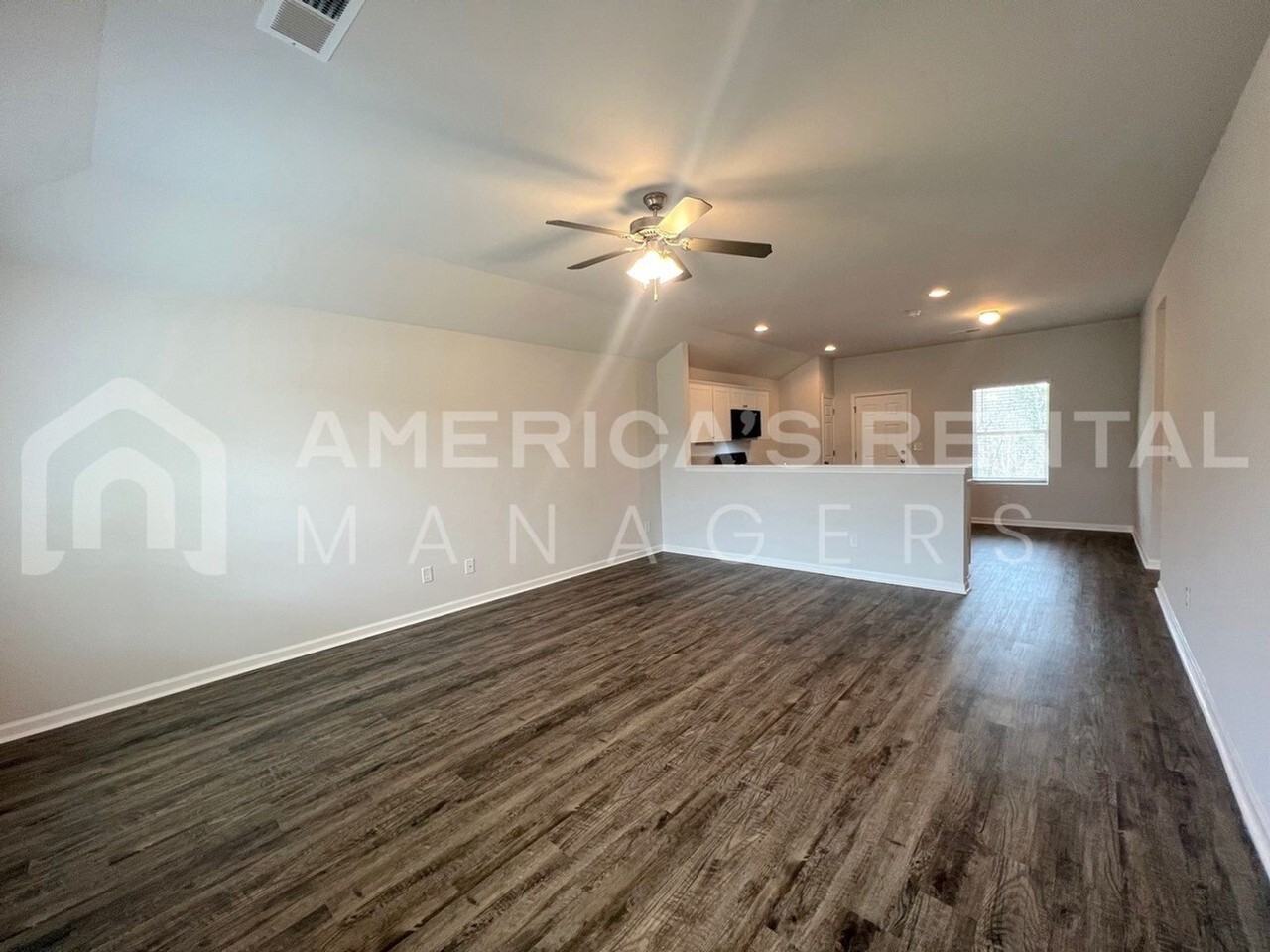 1110 Brookhaven Dr - Photo 3 of 34