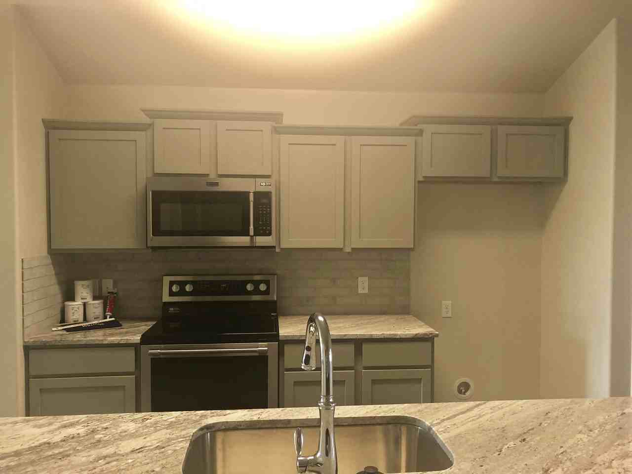 10511 Valencia Ave - Photo 3 of 7