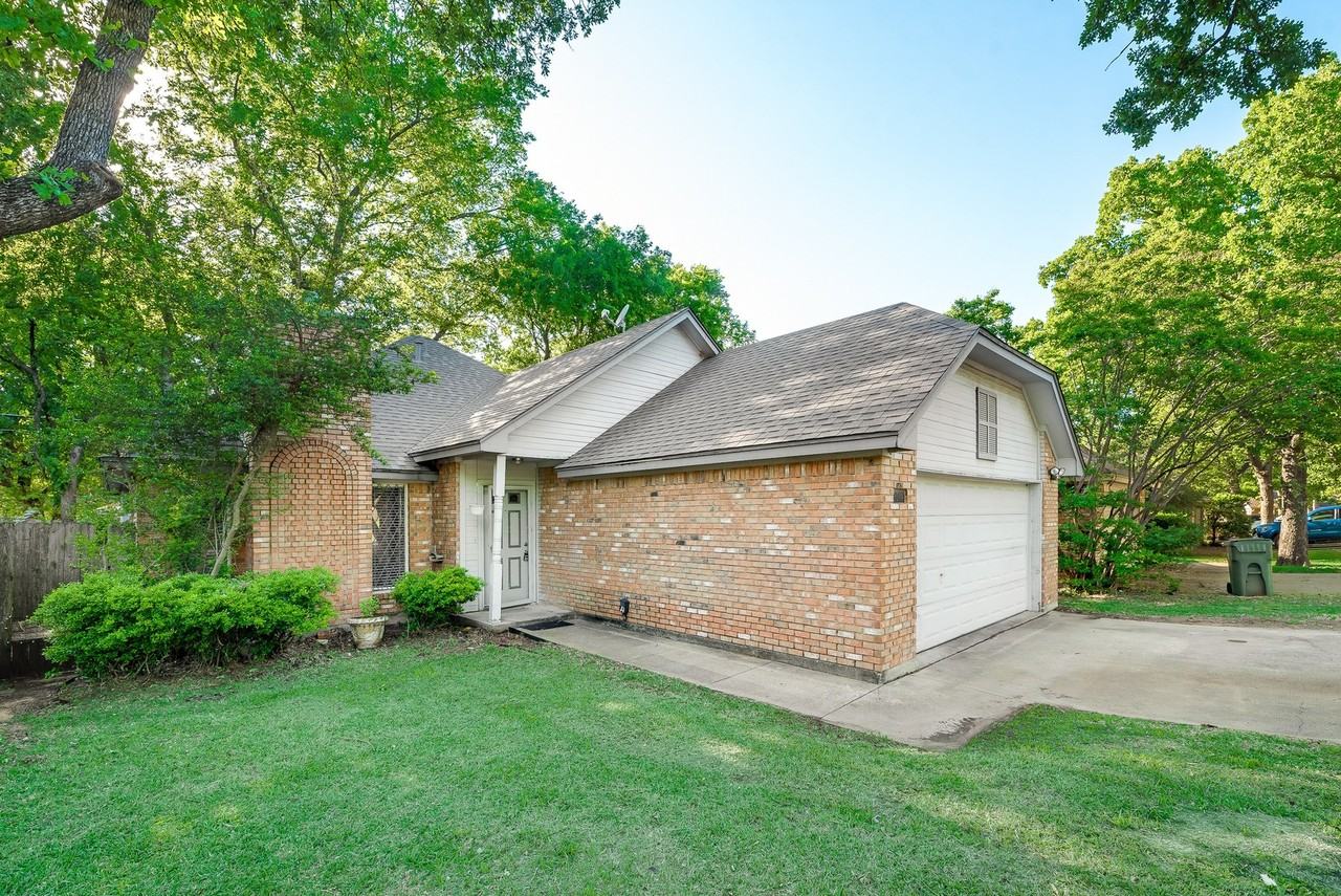 6108 Paradise Dr - Photo 2 of 37