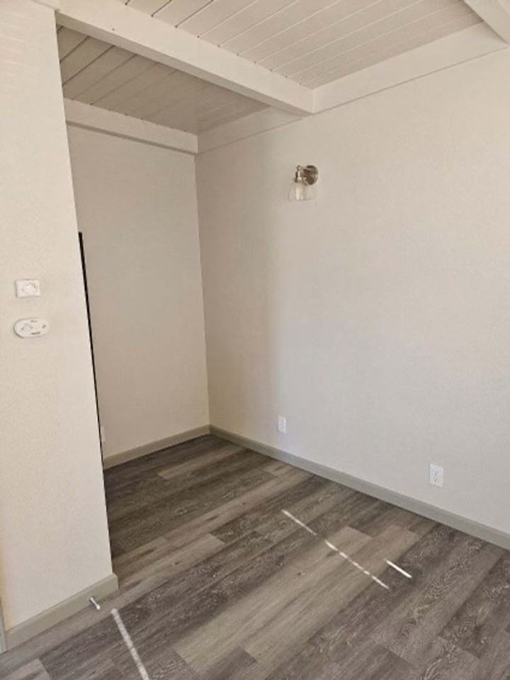 Park 122 - Photo 2 of 9