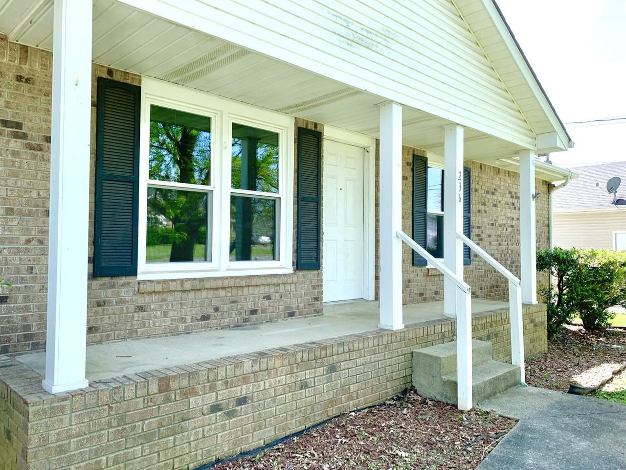 236 Moncrest Dr - Photo 4 of 36