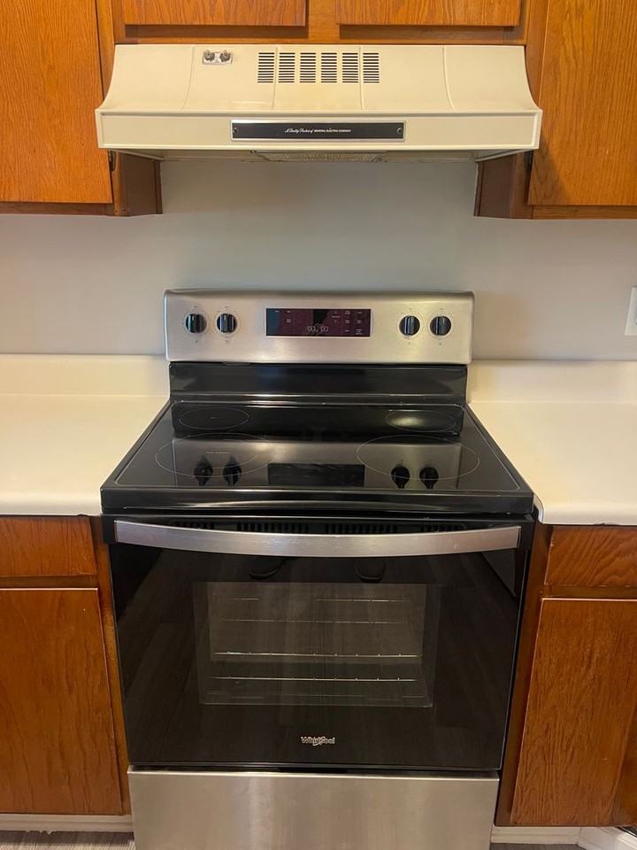 1612 Eagles Pl - Photo 3 of 13