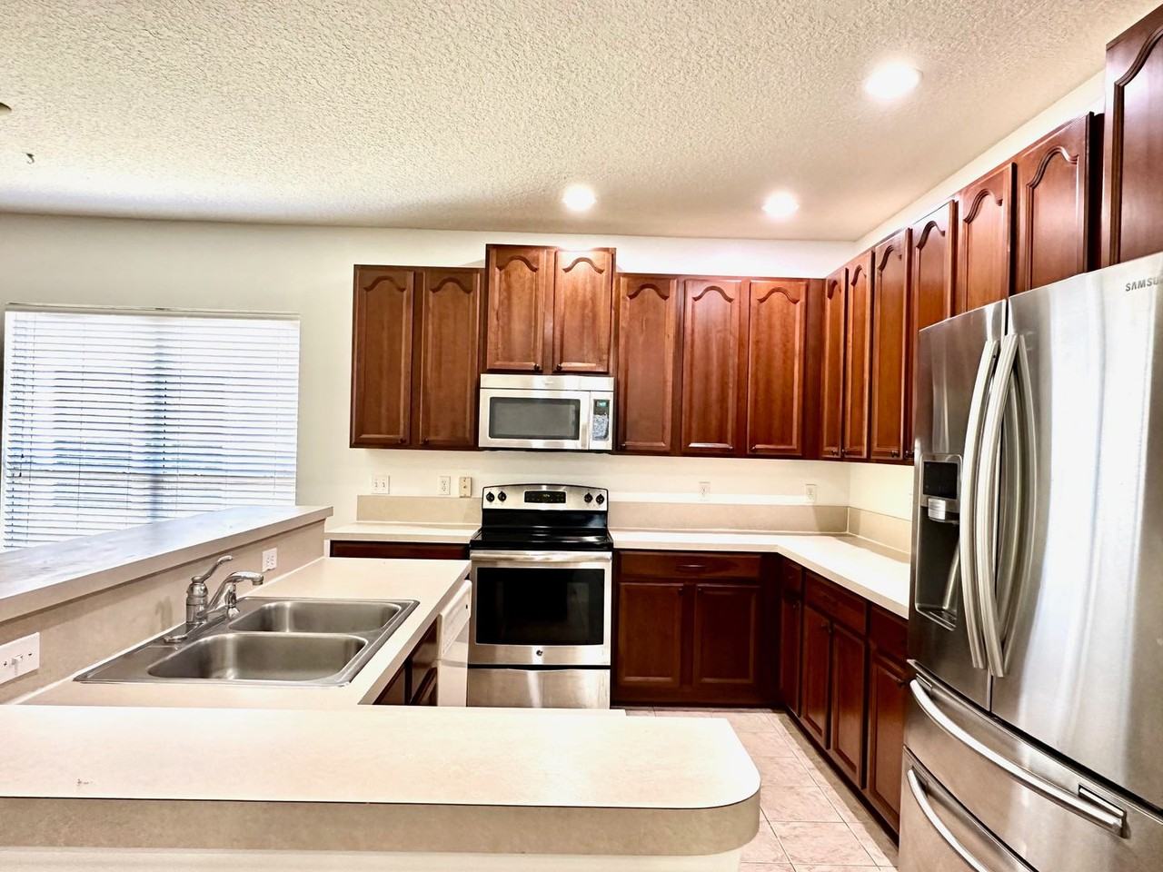 96015 Long Beach Drive - Photo 6 of 41