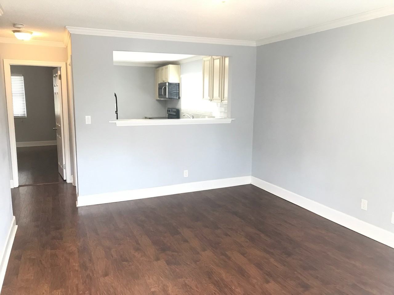 507 Spring St Sw - Photo 4 of 9