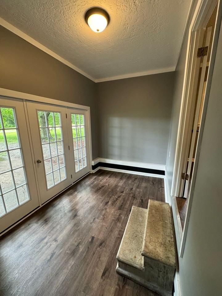 918 Stella Ruth Rd - Photo 3 of 13