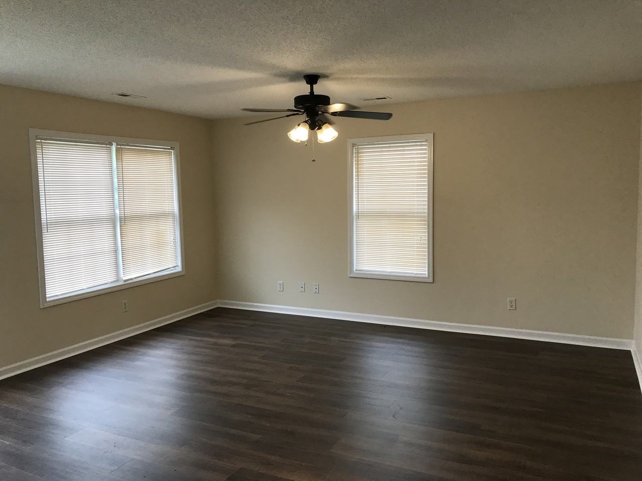 482 Wallingford Cir - Photo 6 of 14