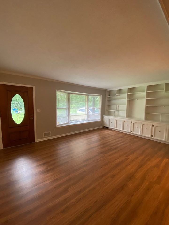 408 4th Ave Ne - Photo 5 of 15