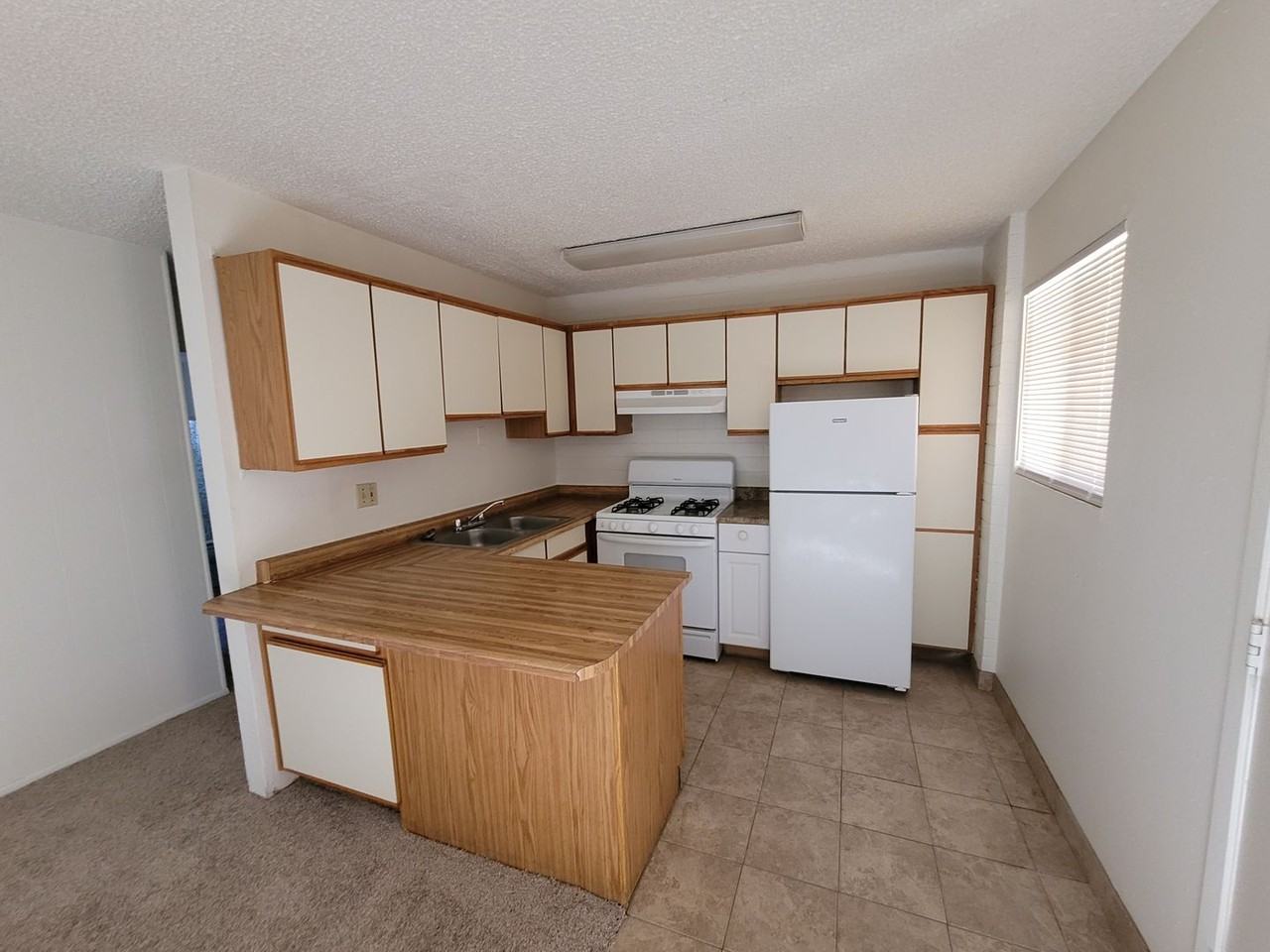 381 Cedar St #8 - Photo 3 of 7