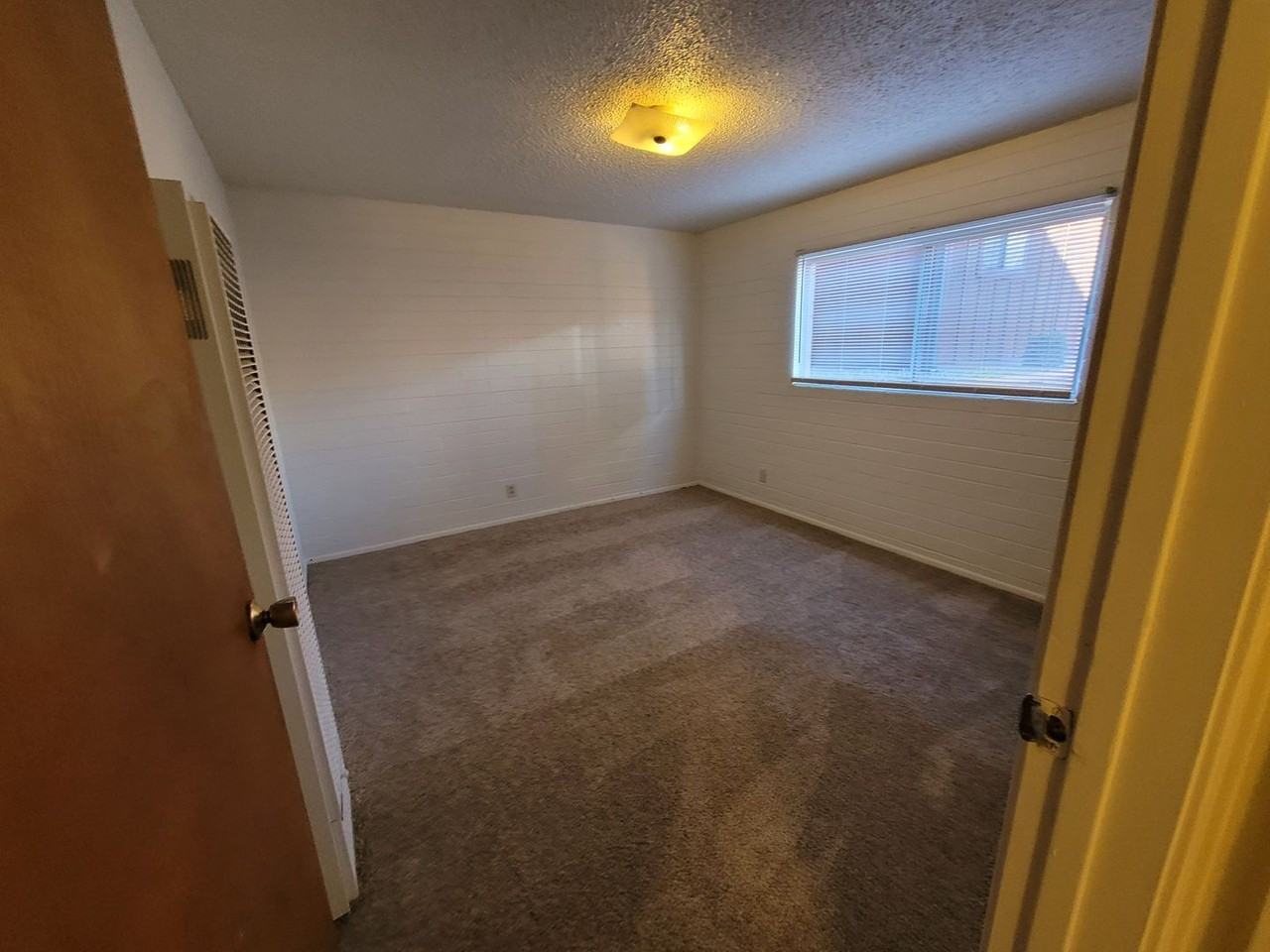 381 Cedar St #8 - Photo 4 of 7
