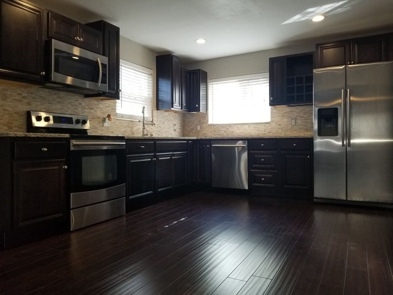4212 Meade St - Photo 4 of 20