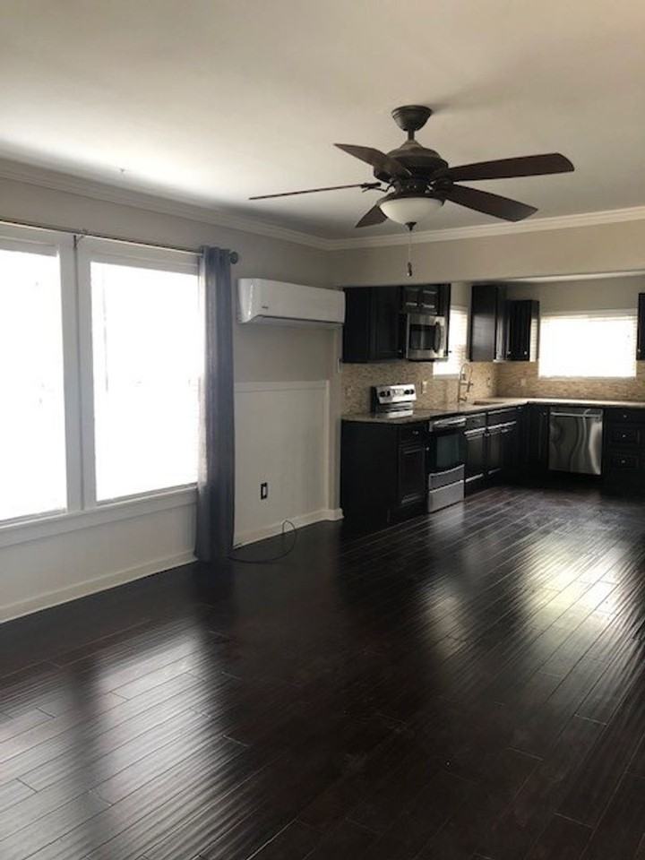 4212 Meade St - Photo 5 of 20