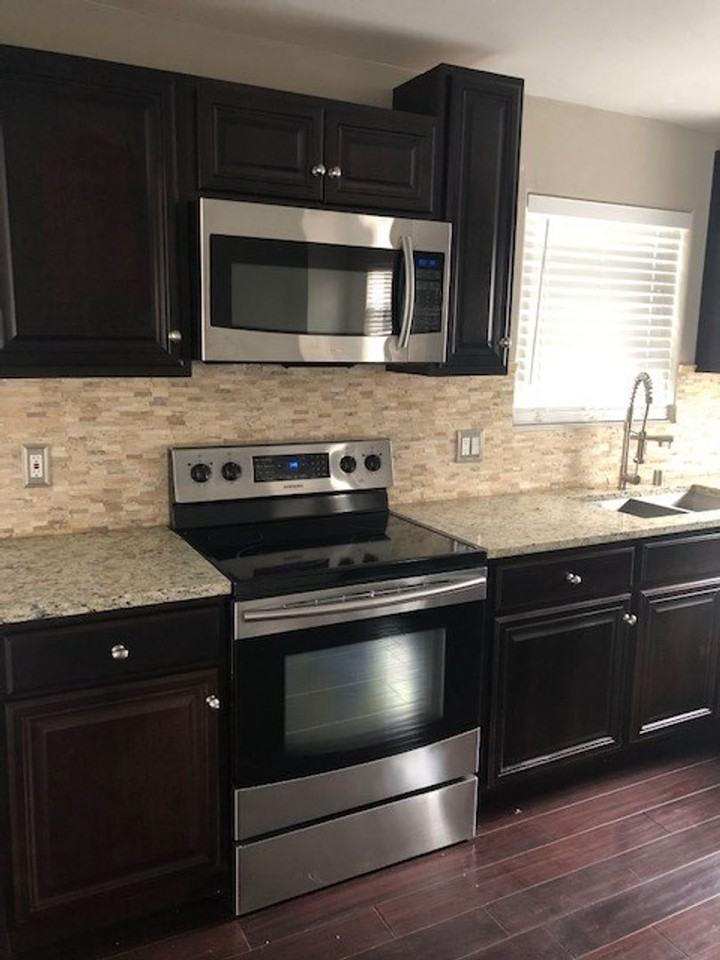 4212 Meade St - Photo 6 of 20
