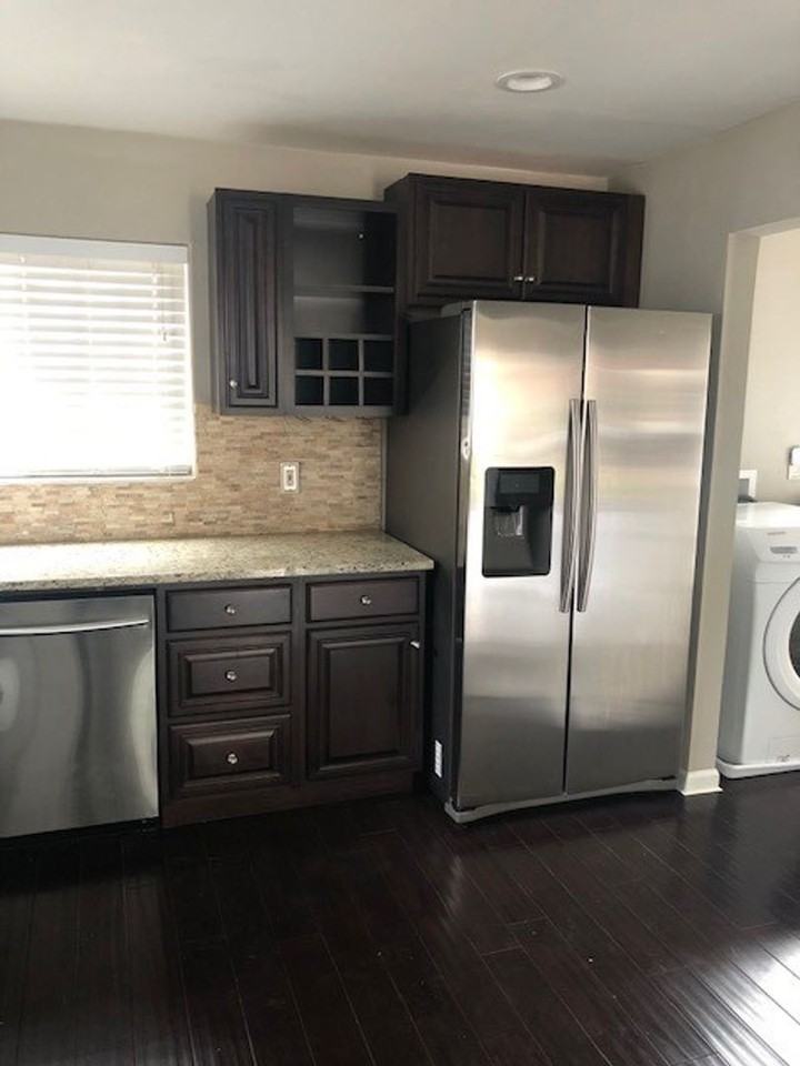 4212 Meade St - Photo 7 of 20