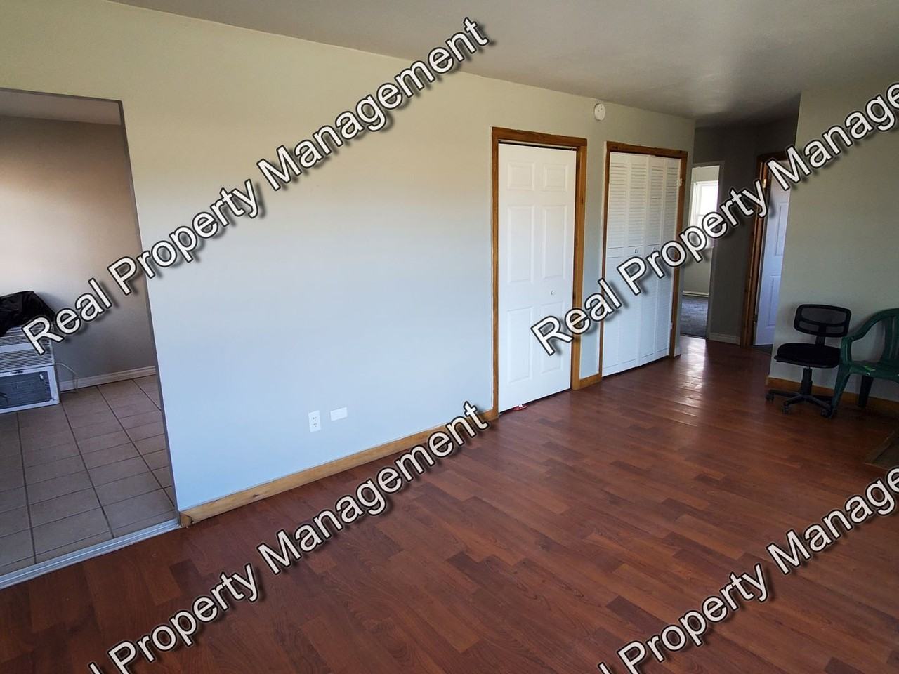 6533 Missouri Ave - Photo 3 of 11