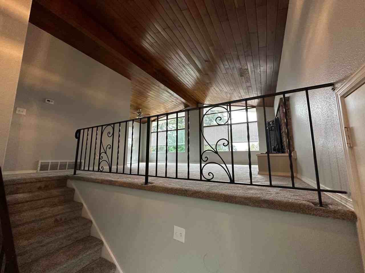 223 Ne 92nd St - Photo 3 of 17