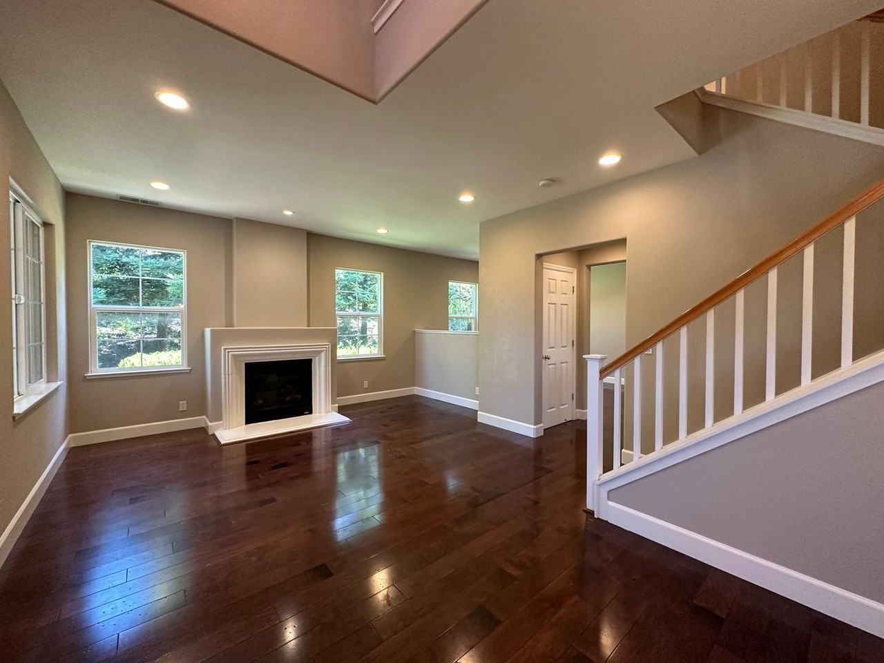 4102 Voltaire St - Photo 2 of 17