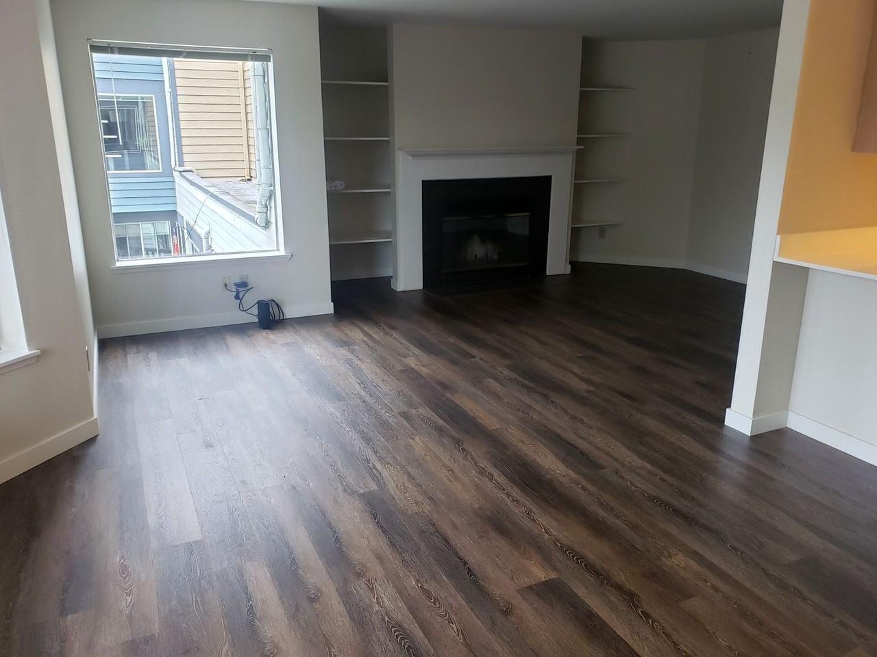 Watermarke Apts. - Photo 2 of 33