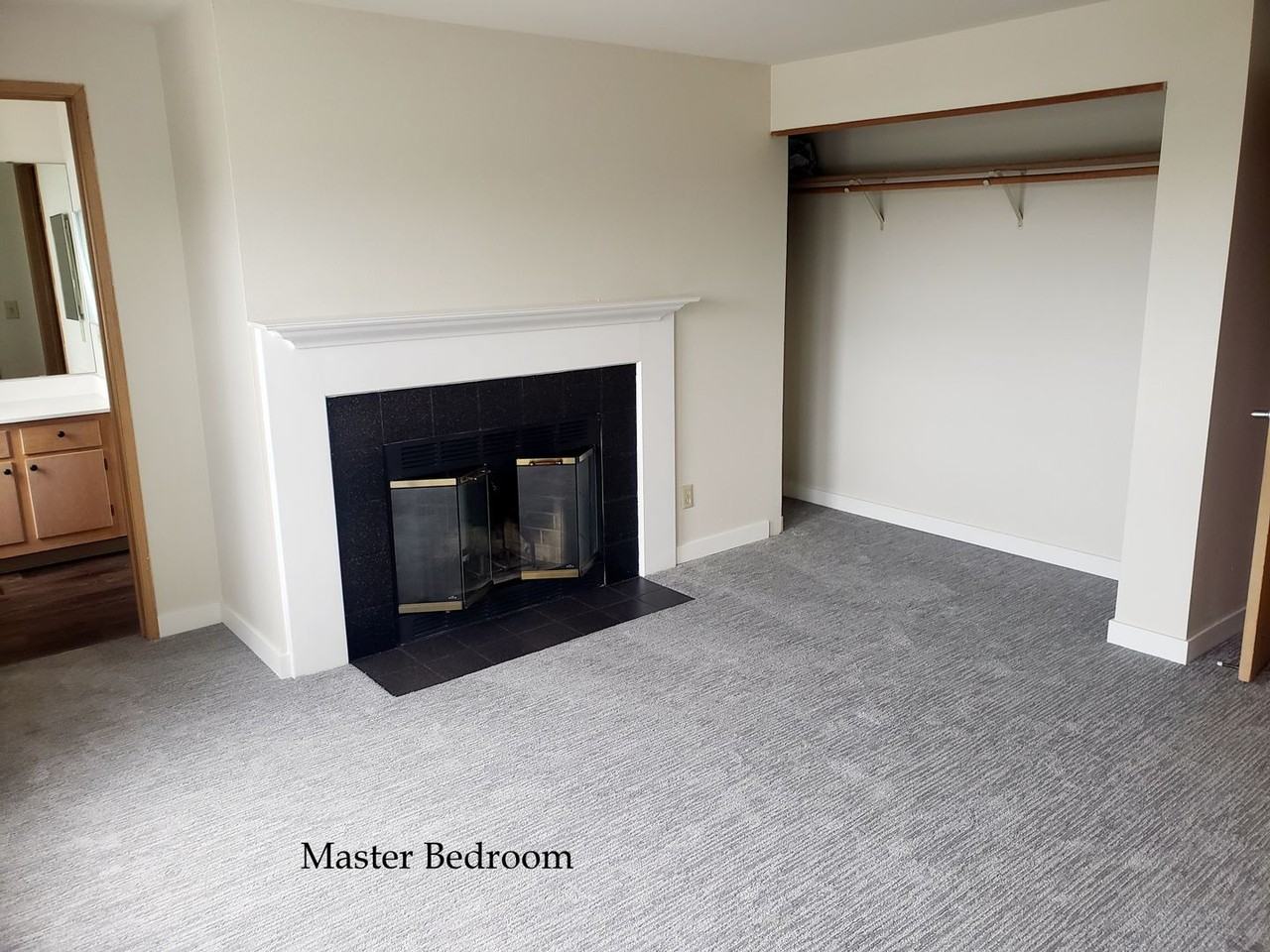 Watermarke Apts. - Photo 3 of 33