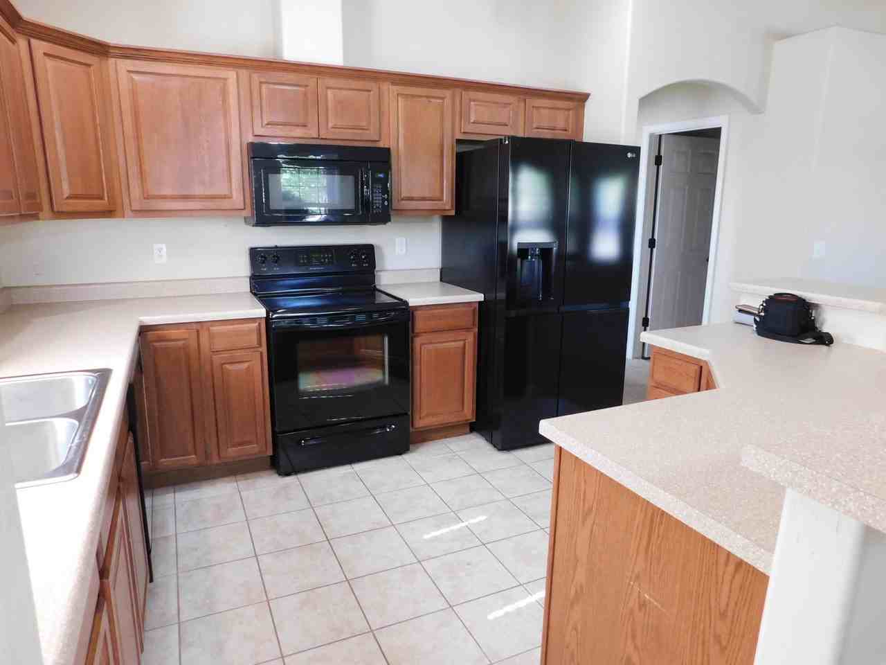 1105 Alexander Ct - Photo 7 of 18