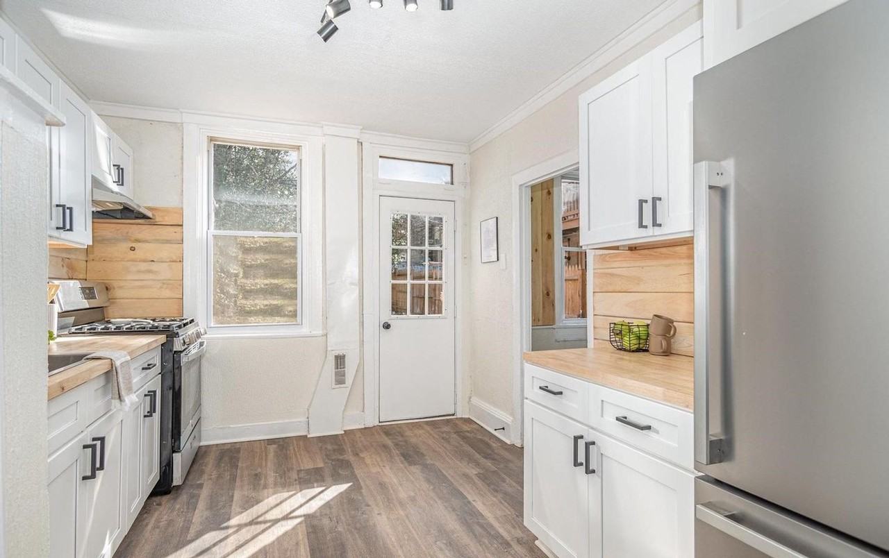 127 Church St - Photo 2 of 21