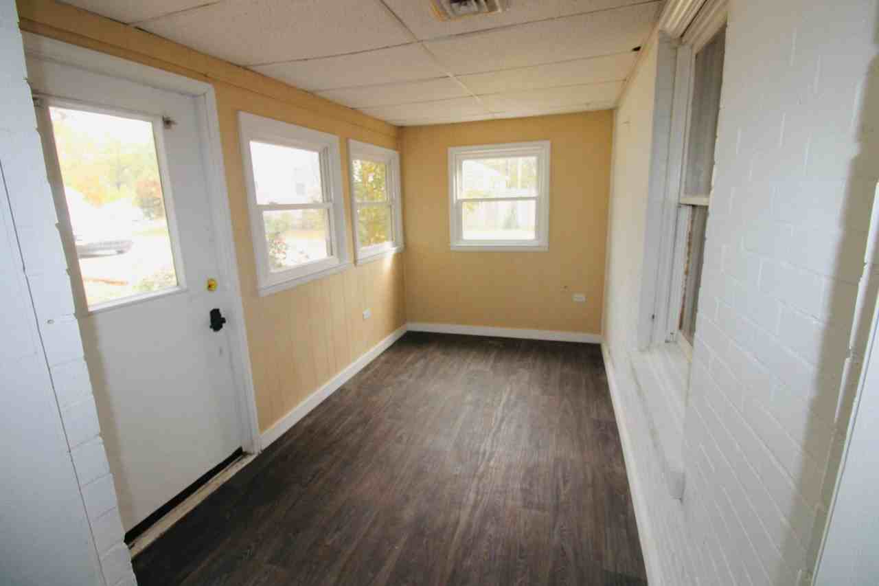 2167 Washington Ave - Photo 2 of 15